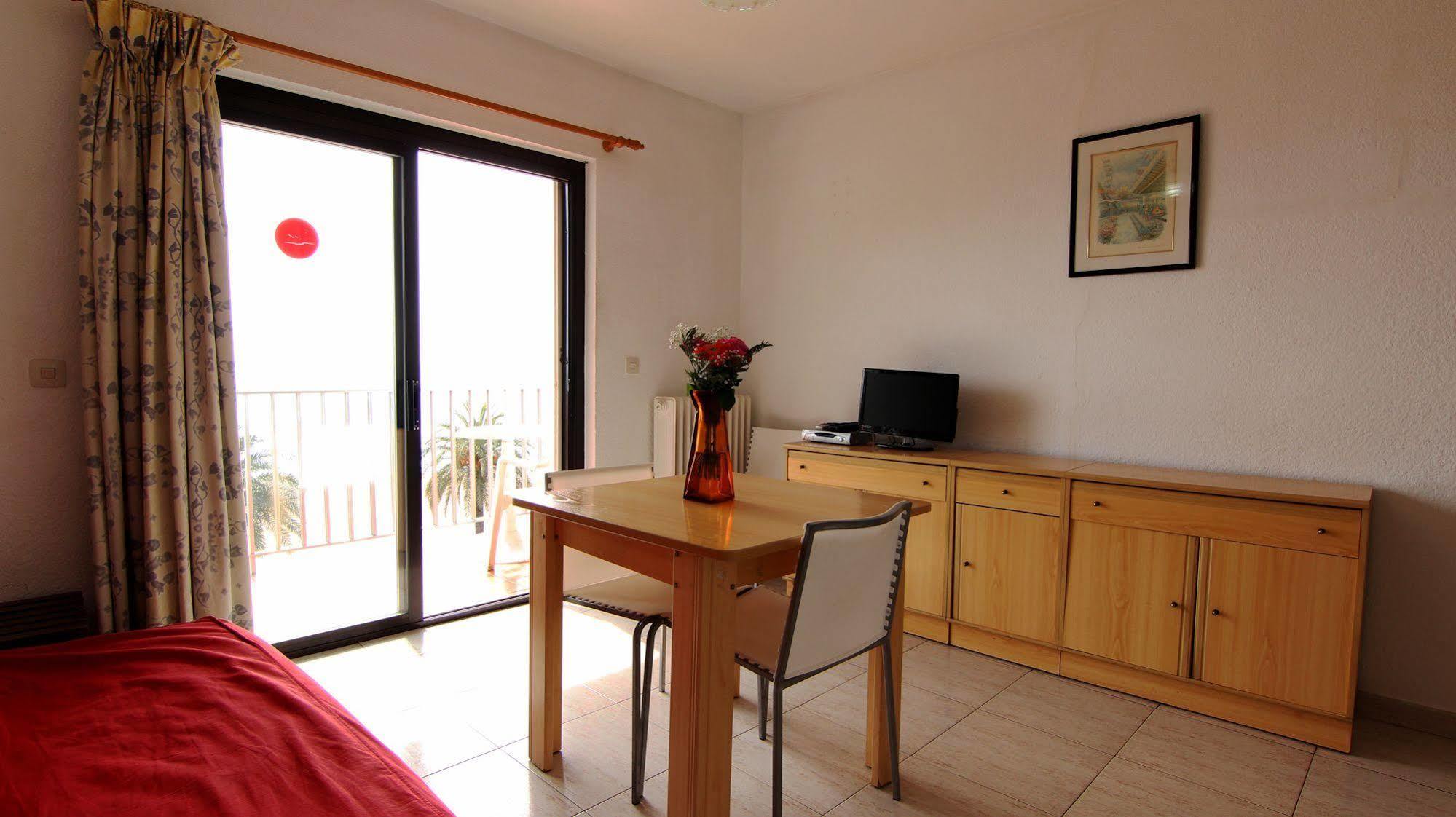 Apartamentos Zodiac Λορέτ Ντε Μαρ Εξωτερικό φωτογραφία